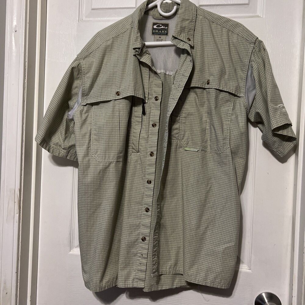 Drake Waterfowl Systems Mens Short Sleeve Vented Green Shirt Size M